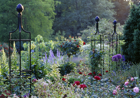 classic-garden-elements-obelisk-i-05